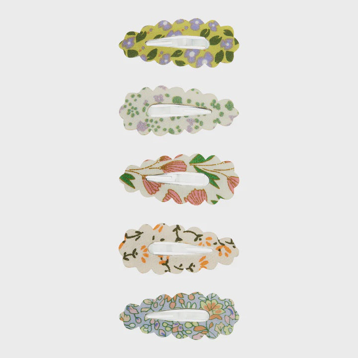Spring Scalloped Clips