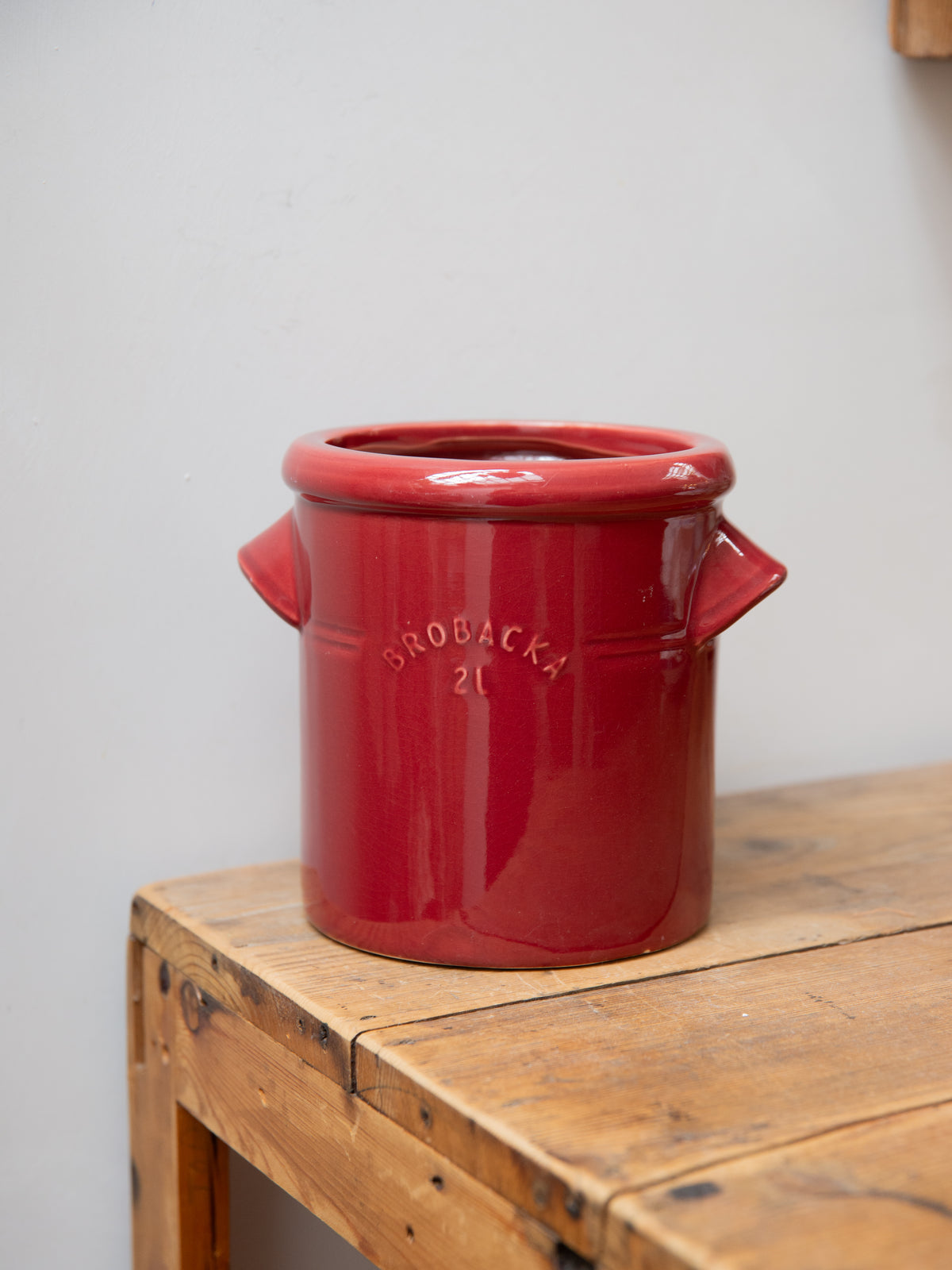 Rustic Utensil Pot with Handles / Burgundy