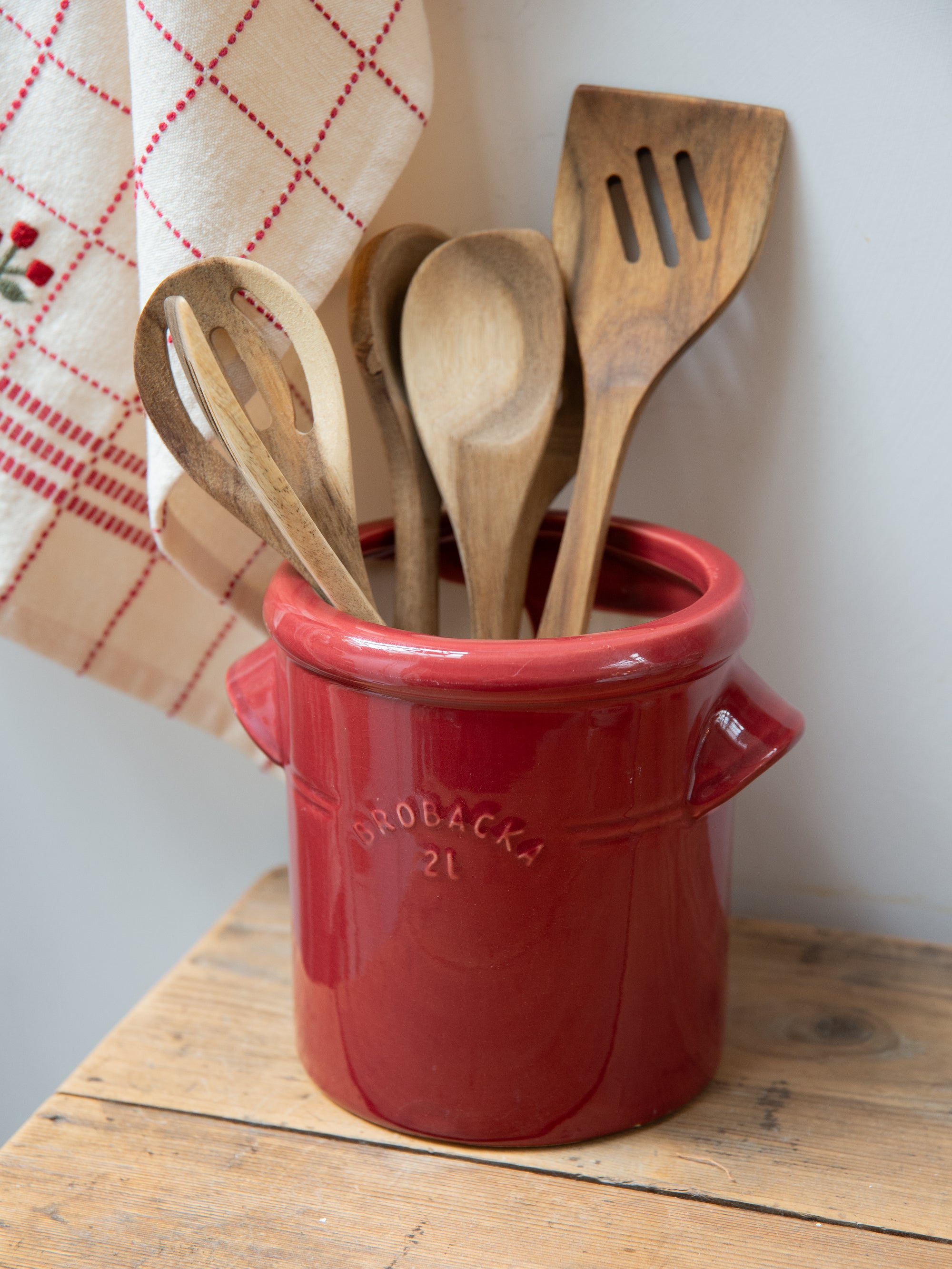 Rustic Utensil Pot with Handles / Burgundy