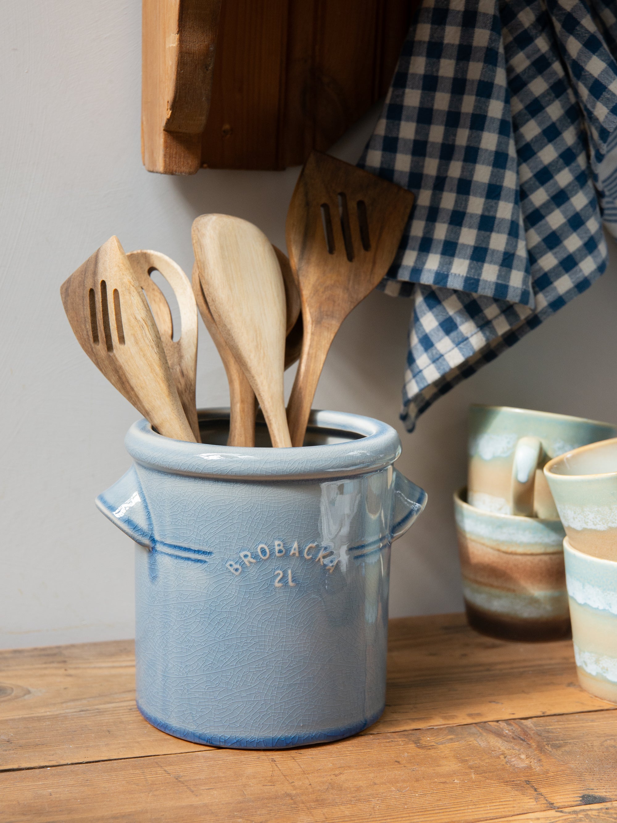 Rustic Utensil Pot with Handles / Light Blue