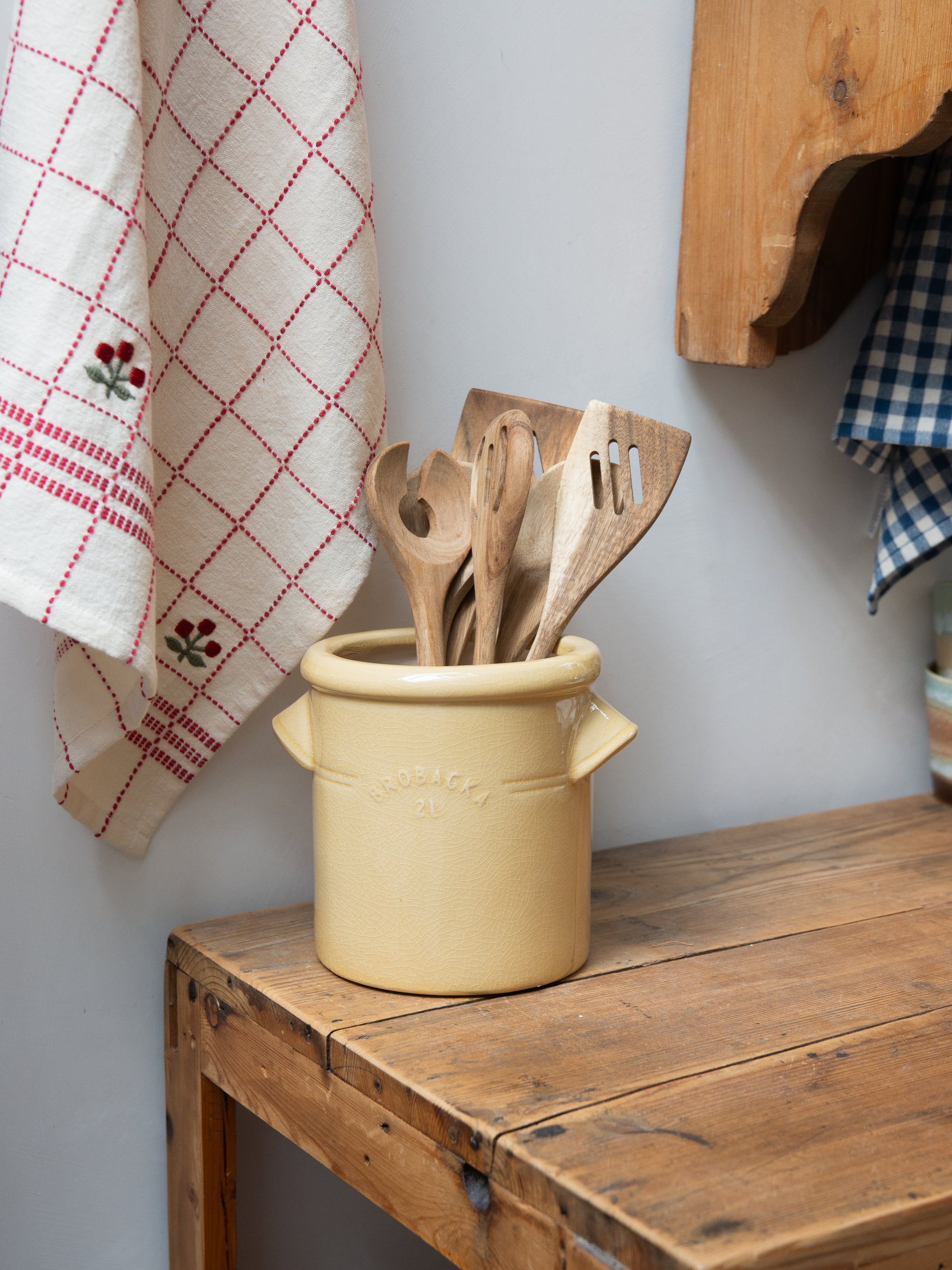 Rustic Utensil Pot with Handles / Yellow