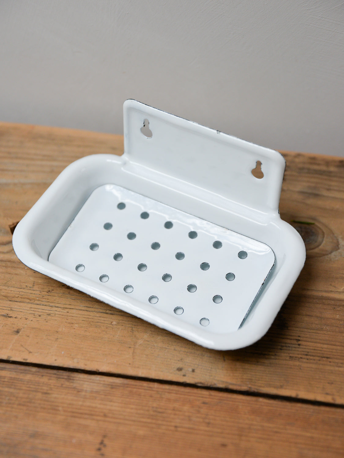 Enamel Two Part Soap Dish