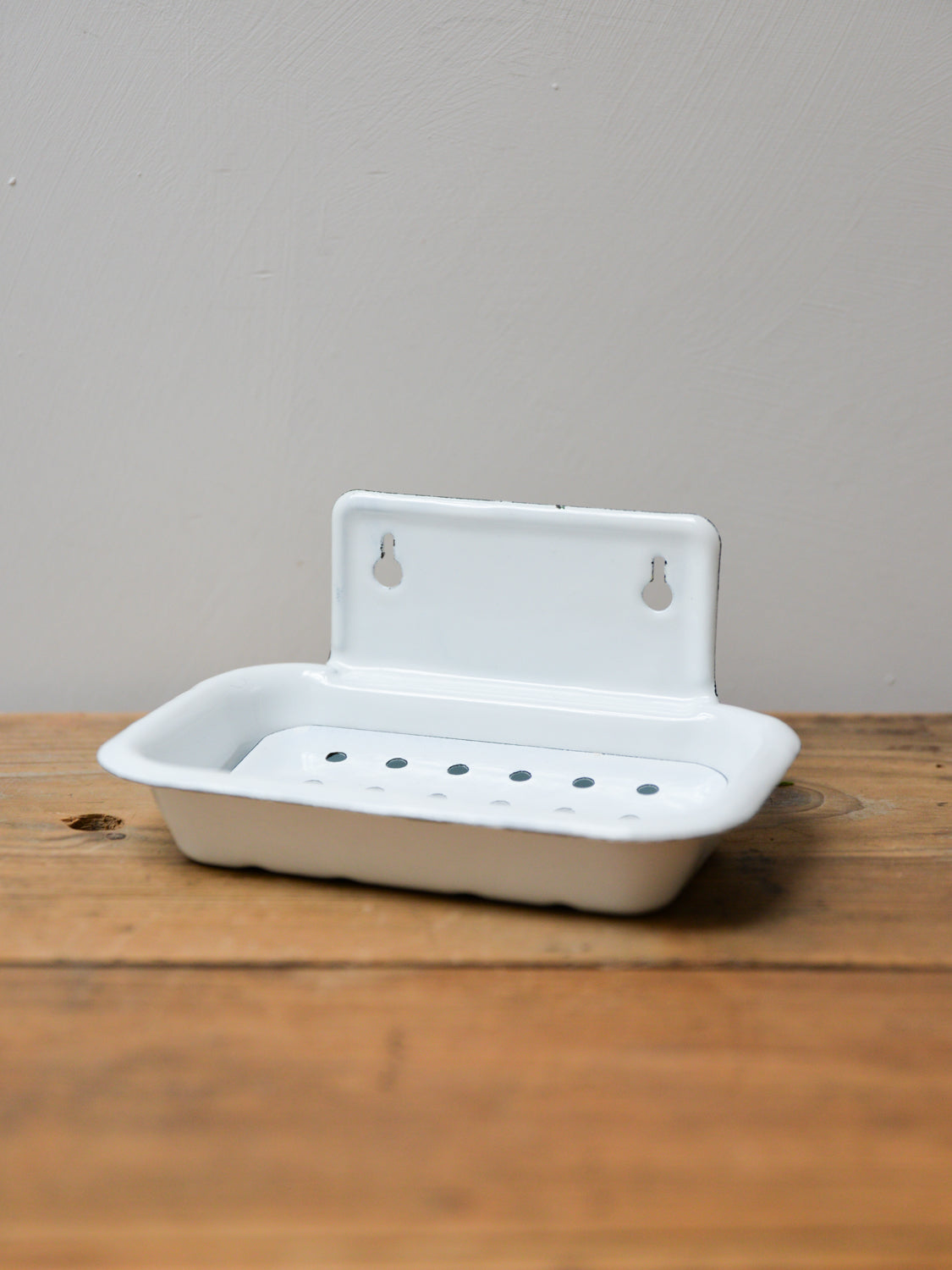 Enamel Two Part Soap Dish
