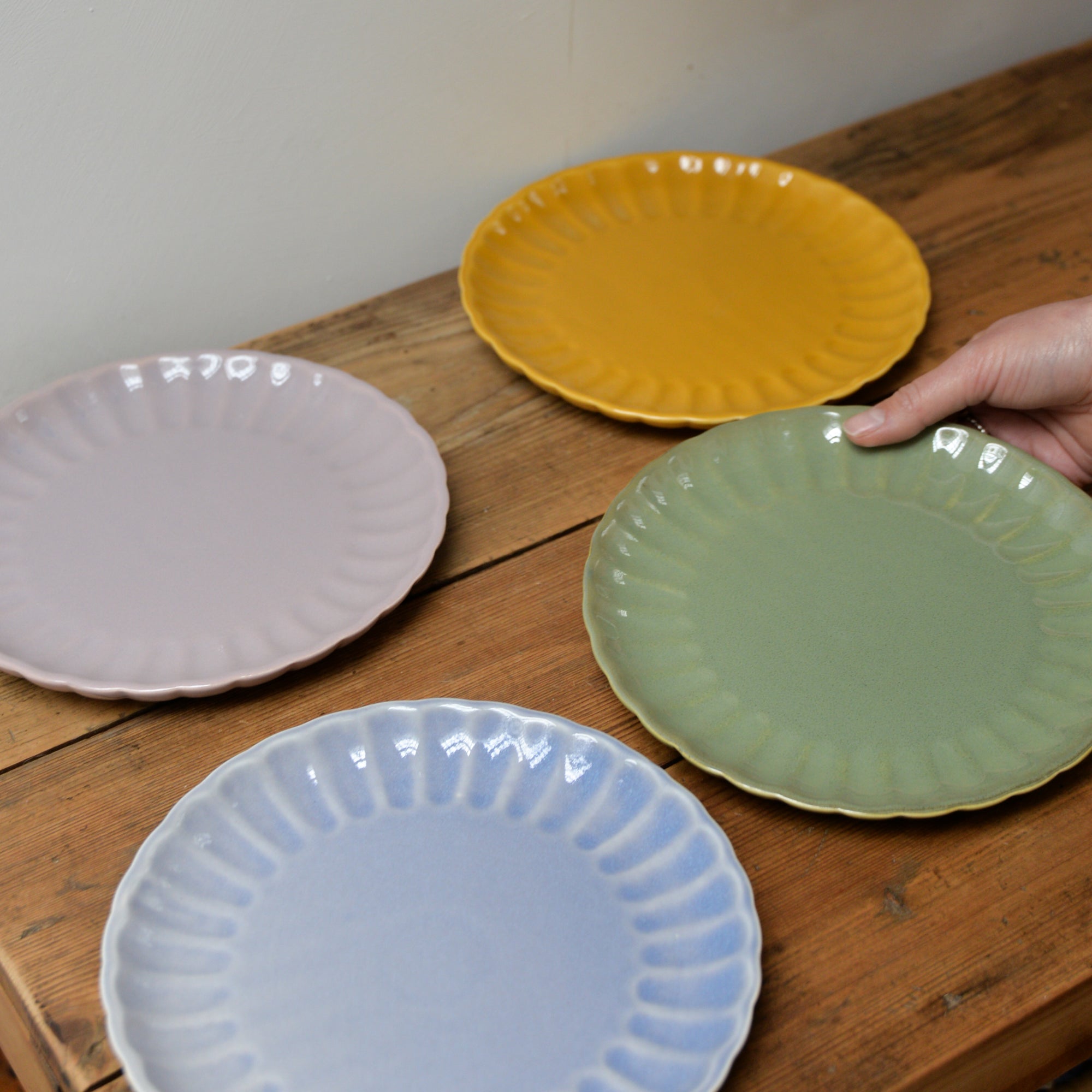 Scalloped Lunch Plate 20cm / Yellow