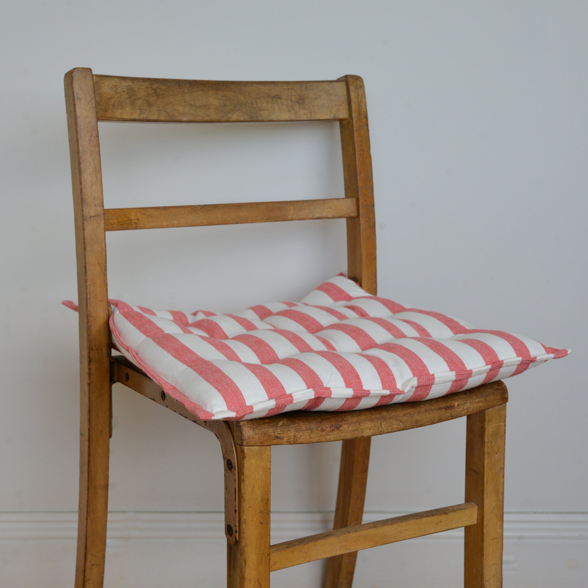 Striped Red Seat Cushion / Rimini Coral