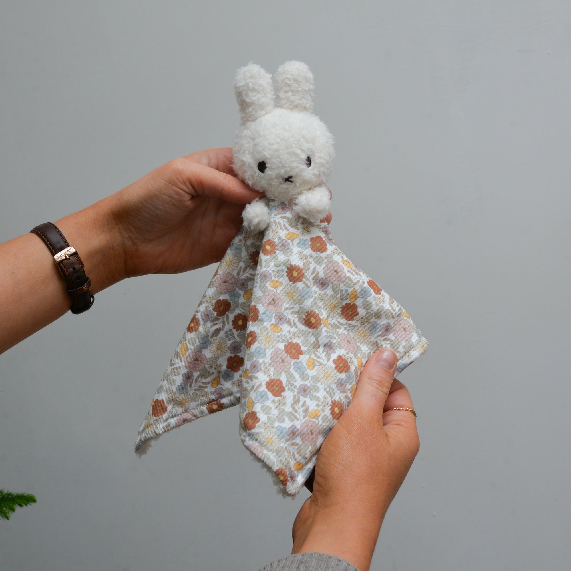 Miffy Cuddle Cloth / Vintage Flowers