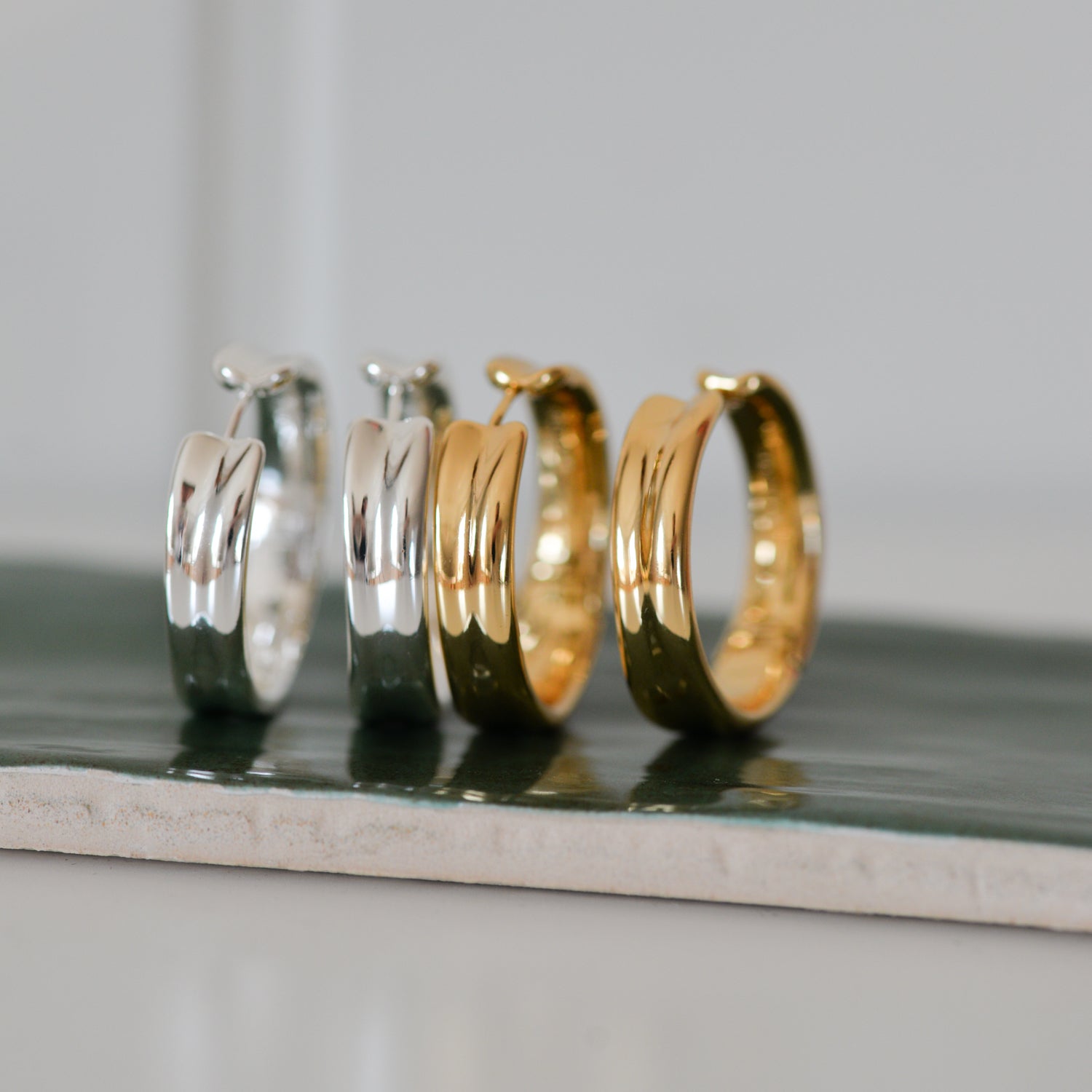 Kayden Hoops / Gold