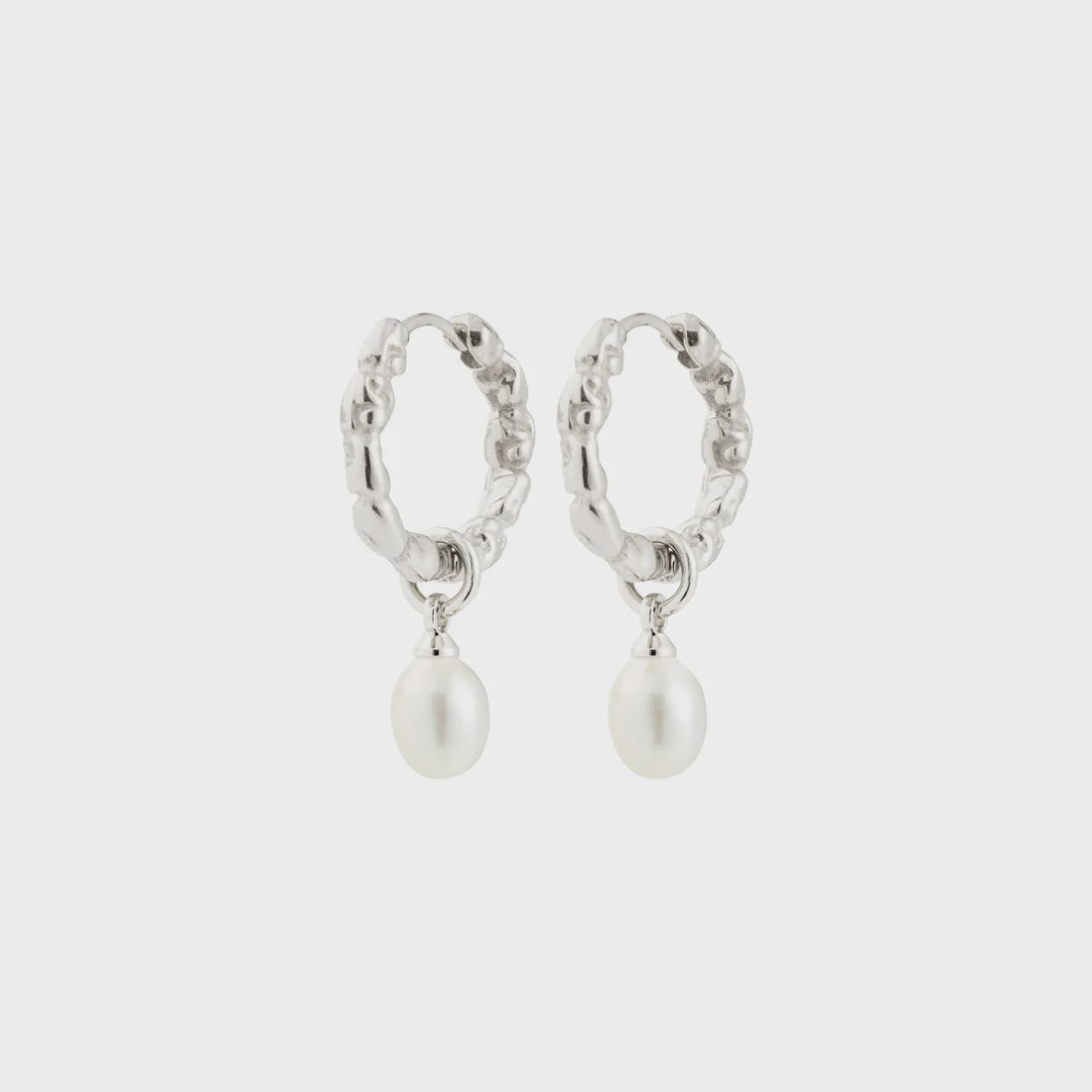 Shift Small Hoop Earrings With Freshwater Pearl  / Silver